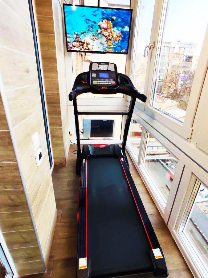 Sauna, Big Jacuzzi , Khreshchatyk Apartments كييف المظهر الخارجي الصورة