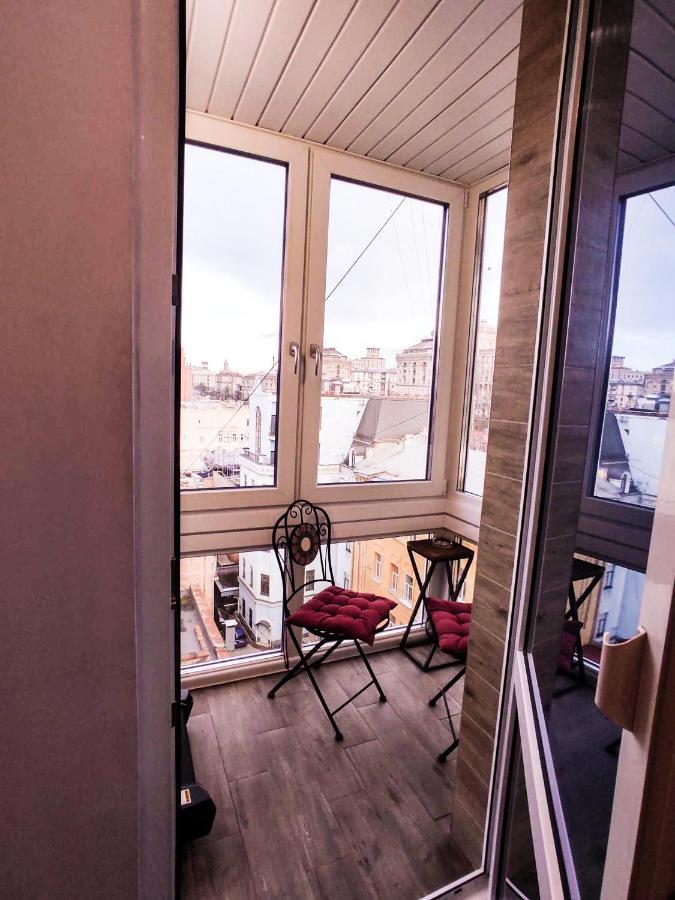 Sauna, Big Jacuzzi , Khreshchatyk Apartments كييف المظهر الخارجي الصورة
