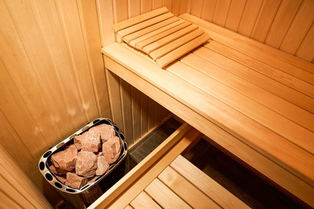 Sauna, Big Jacuzzi , Khreshchatyk Apartments كييف المظهر الخارجي الصورة