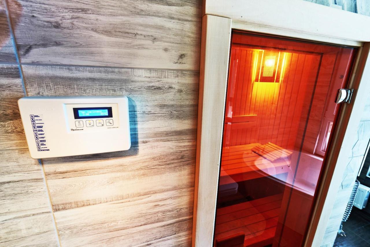 Sauna, Big Jacuzzi , Khreshchatyk Apartments كييف المظهر الخارجي الصورة